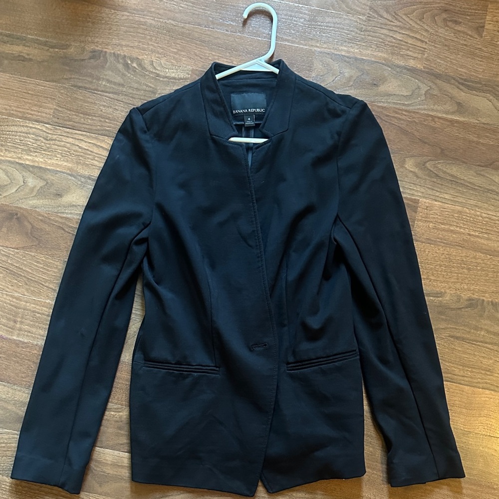 Banana Republic Elegant Black Blazer
